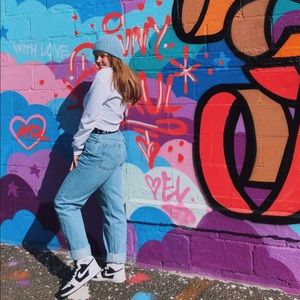 Meet your Posher, Nico